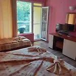 Guest house Kostovi *