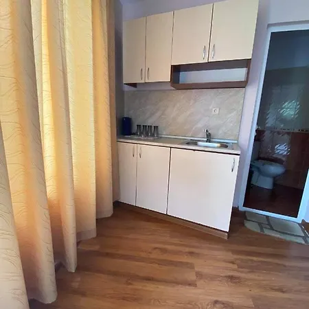Konukevi Kostovi
