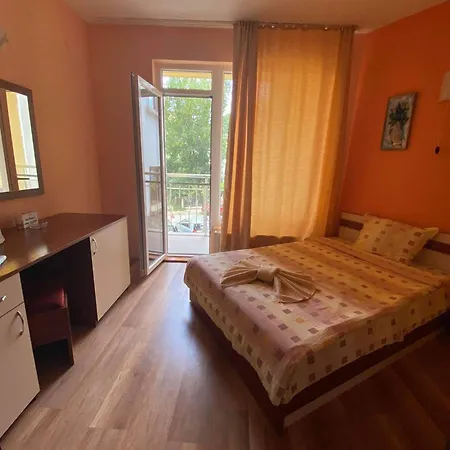Konukevi Kostovi Naousa